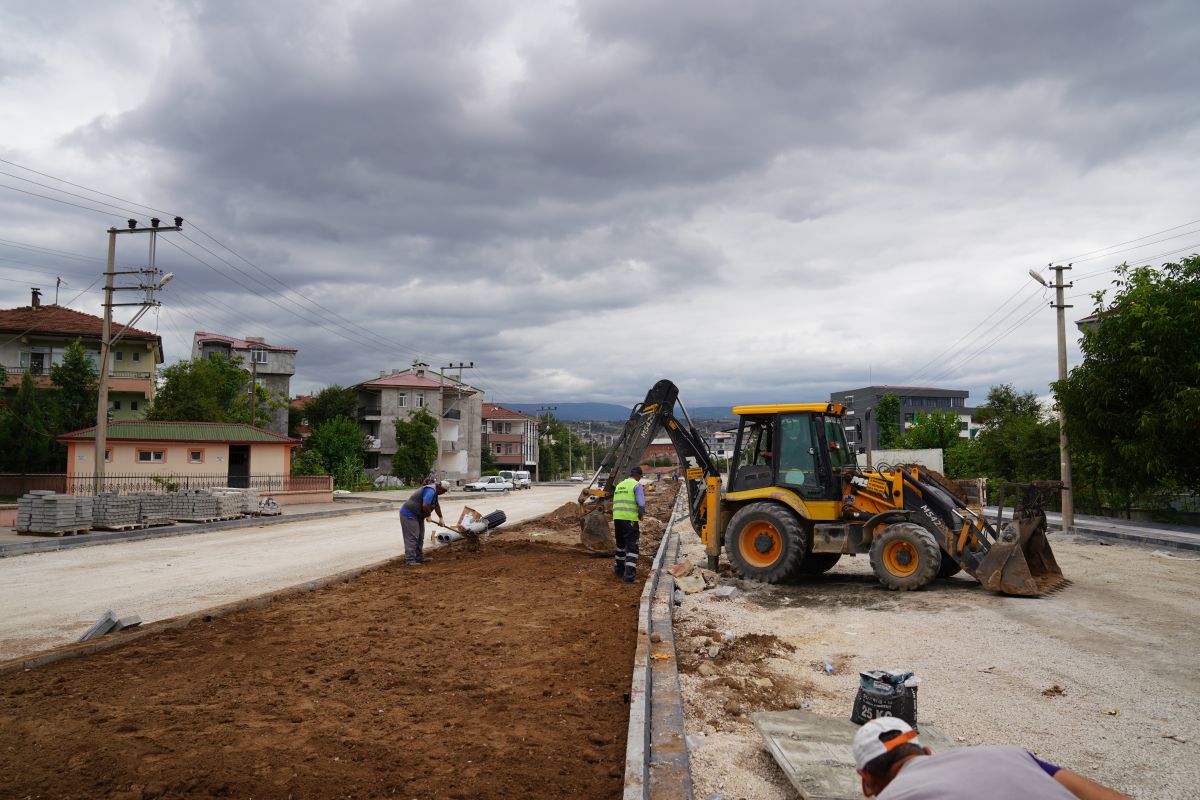 Yıldırım Beyazıt Mahallesi, Orhan Gazi Caddemizde Çalışmalarımız Aralıksız Devam Ediyor.