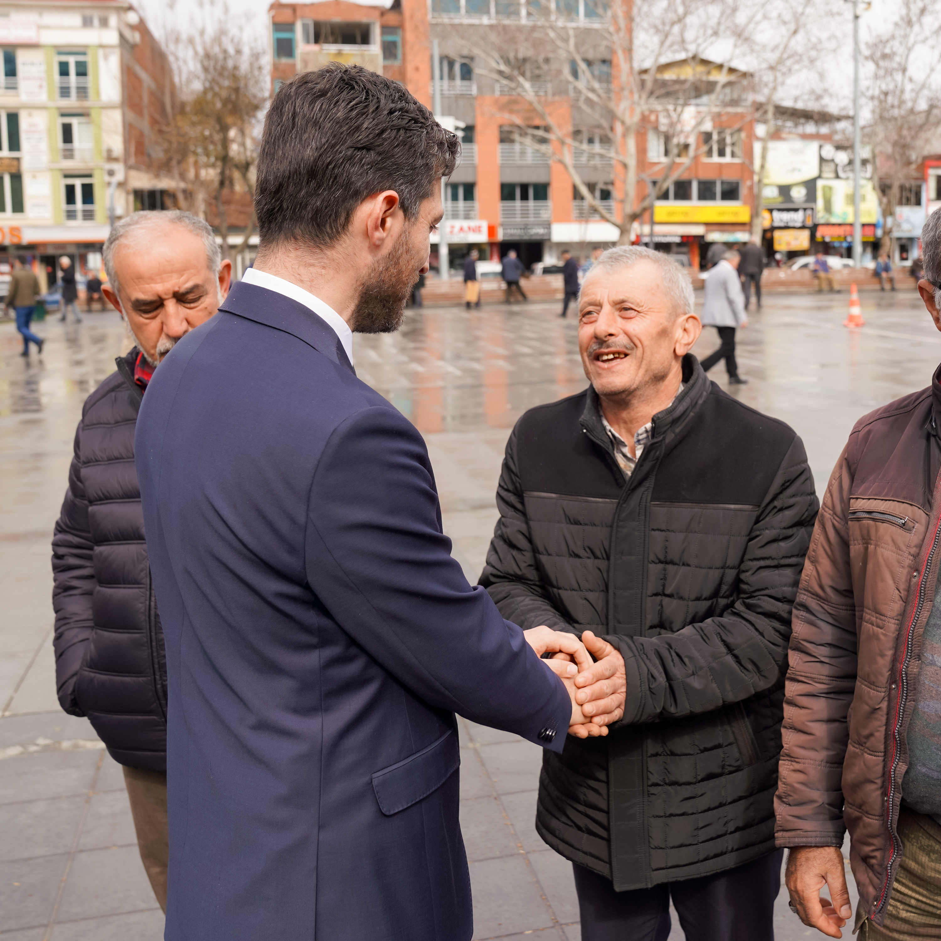 Berat Kandilimiz Vesilesiyle Erbaalı Hemşehrilerimize Cumhuriyet Meydanında Lokma İkramında Bulunduk.