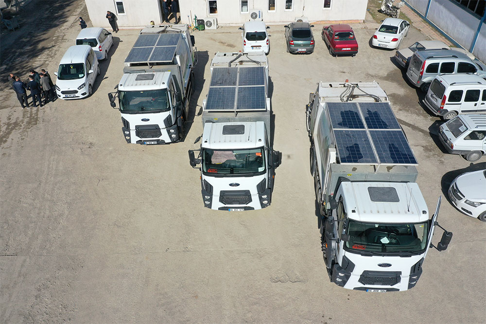 Erbaa’da Güneş Enerjili Hibrit Çöp Kamyonları Dönemi.