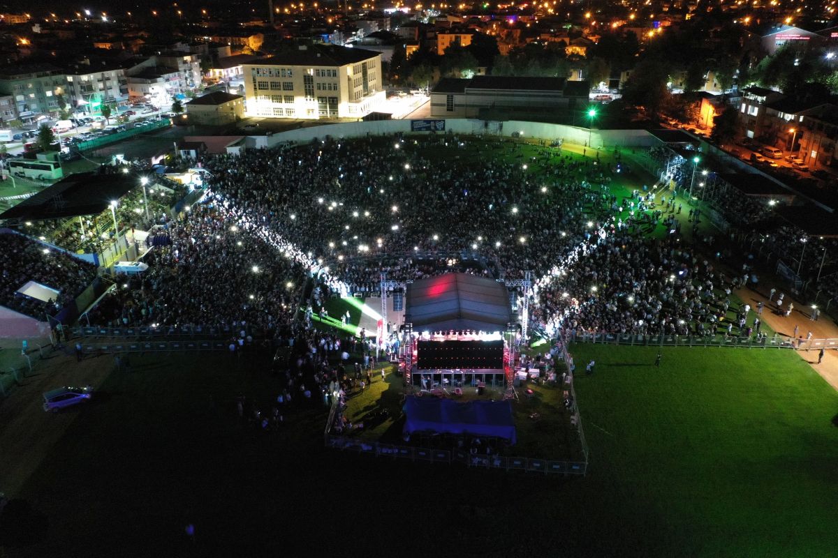 Uluslararası Geleneksel ve Kültürel Yaprak Festivali